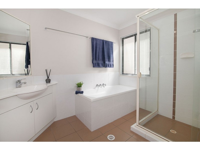 5 Heathwood Place, Collingwood Park QLD 4301