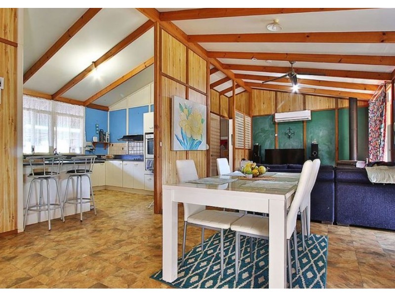 109 Lockyer View Road, Wivenhoe Pocket QLD 4306