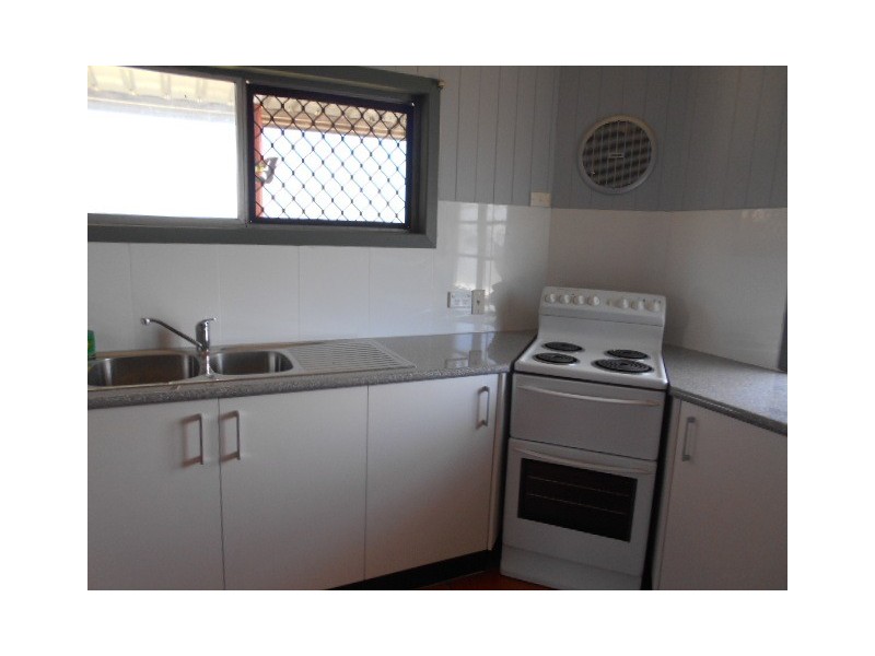 4 William Street, Bundamba QLD 4304