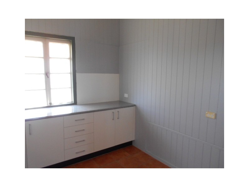 4 William Street, Bundamba QLD 4304