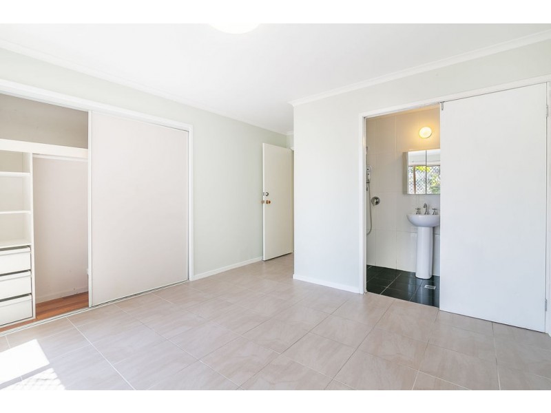 8 Hawke Avenue, Collingwood Park QLD 4301