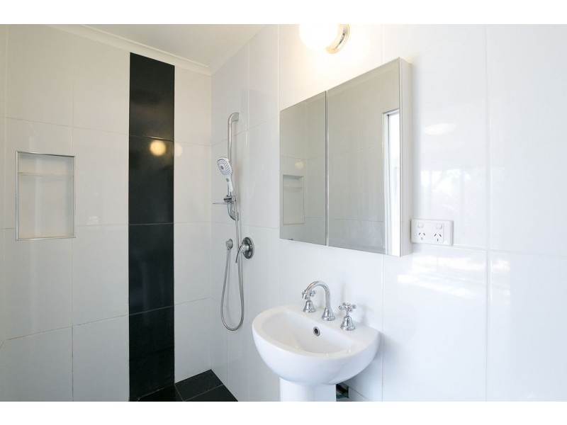 8 Hawke Avenue, Collingwood Park QLD 4301