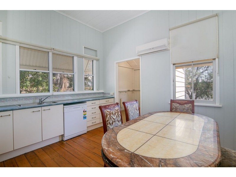 6 Mccosker Street, Riverview QLD 4303