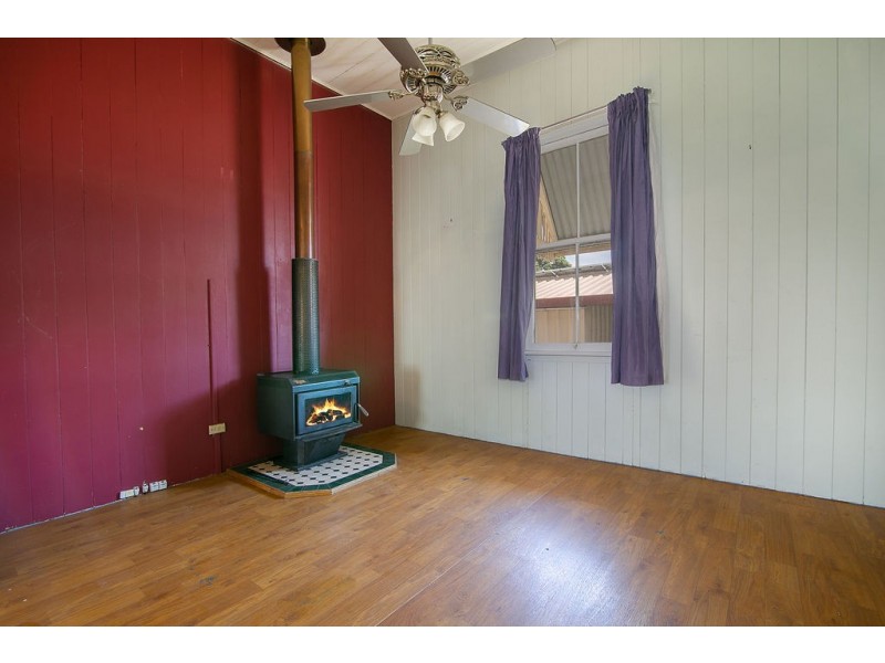 6 Mccosker Street, Riverview QLD 4303