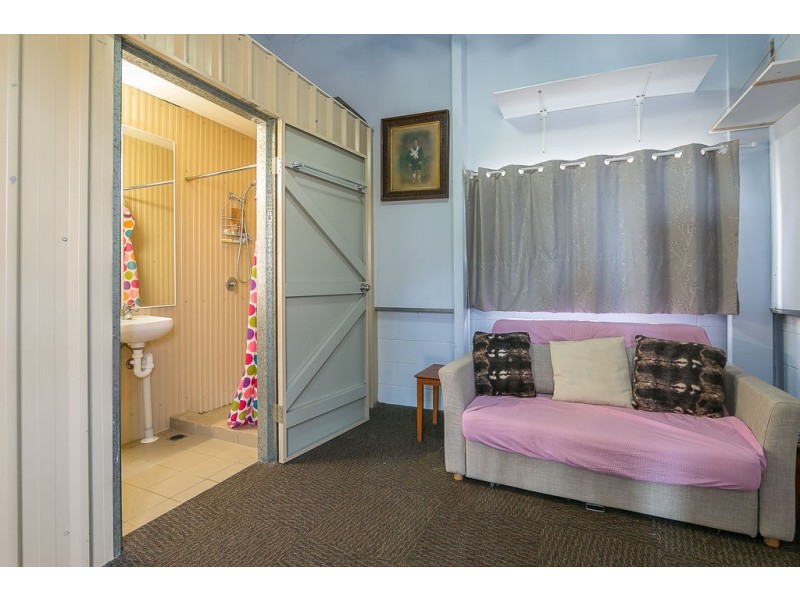 6 Mccosker Street, Riverview QLD 4303