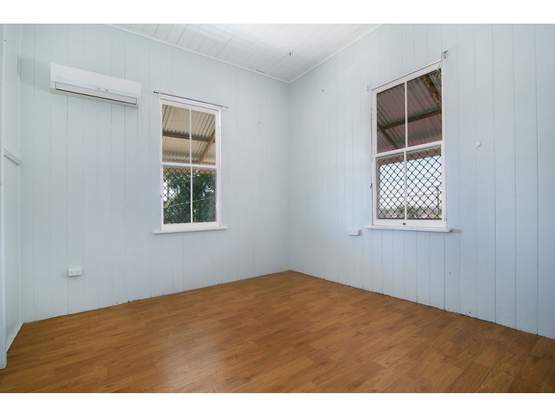 6 Mccosker Street, Riverview QLD 4303