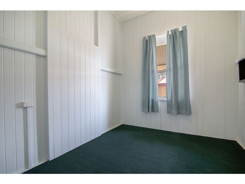 6 Mccosker Street, Riverview QLD 4303