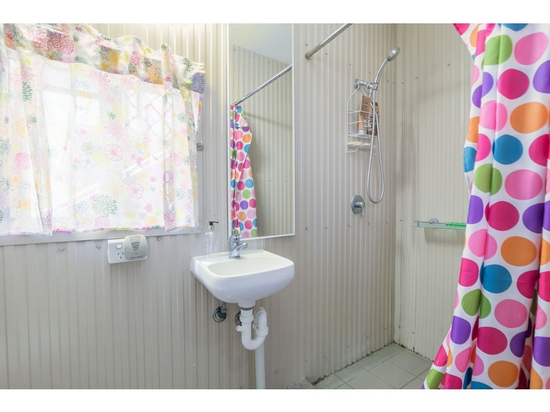 6 Mccosker Street, Riverview QLD 4303