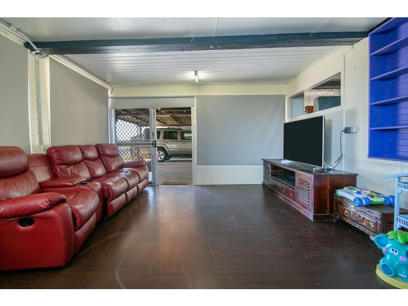 6 Mccosker Street, Riverview QLD 4303