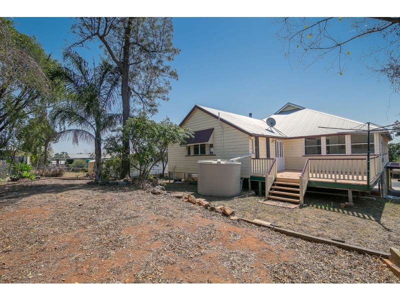 6 Mccosker Street, Riverview QLD 4303