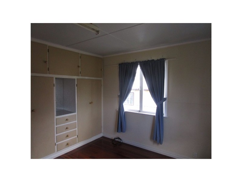 59 North Station Road, North Booval QLD 4304