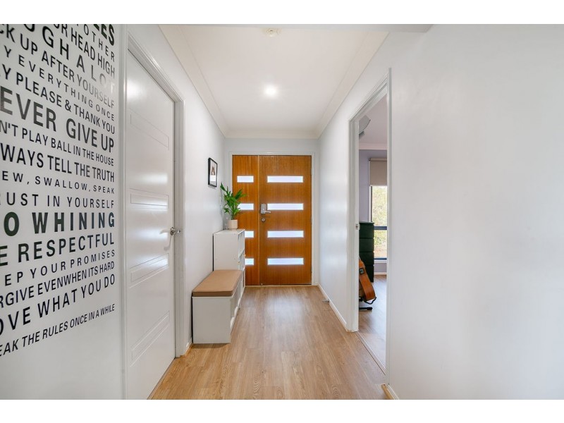 33 Bassili Drive, Collingwood Park QLD 4301