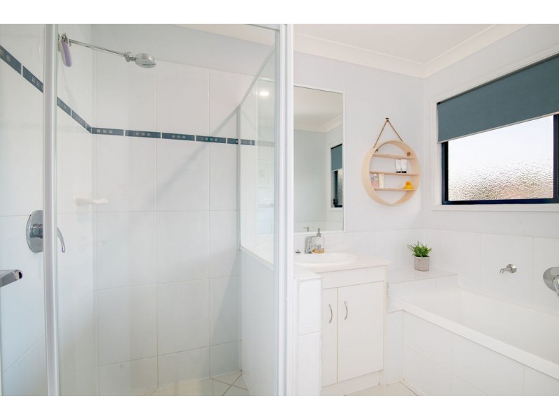 33 Bassili Drive, Collingwood Park QLD 4301