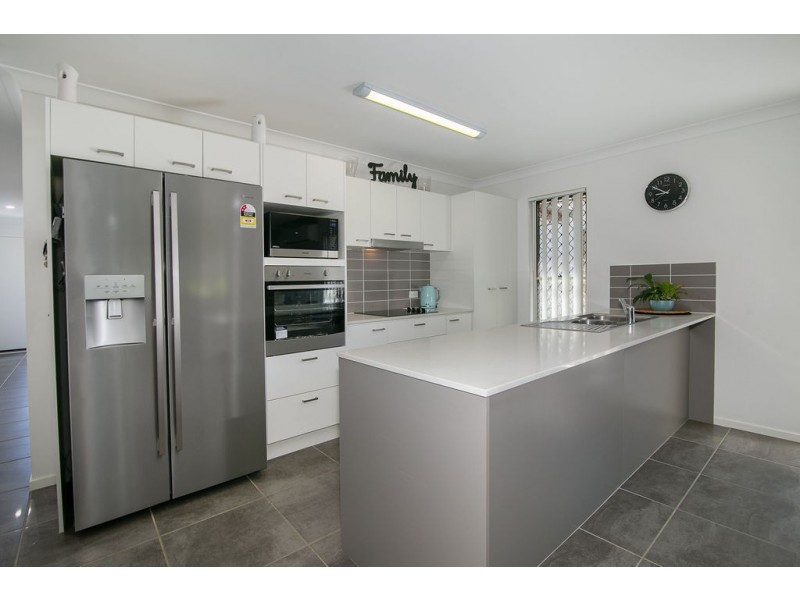 9 Cooper Drive, Collingwood Park QLD 4301