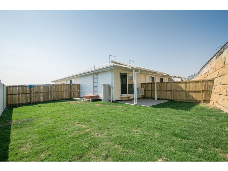 2/19 Ronald Court, Collingwood Park QLD 4301