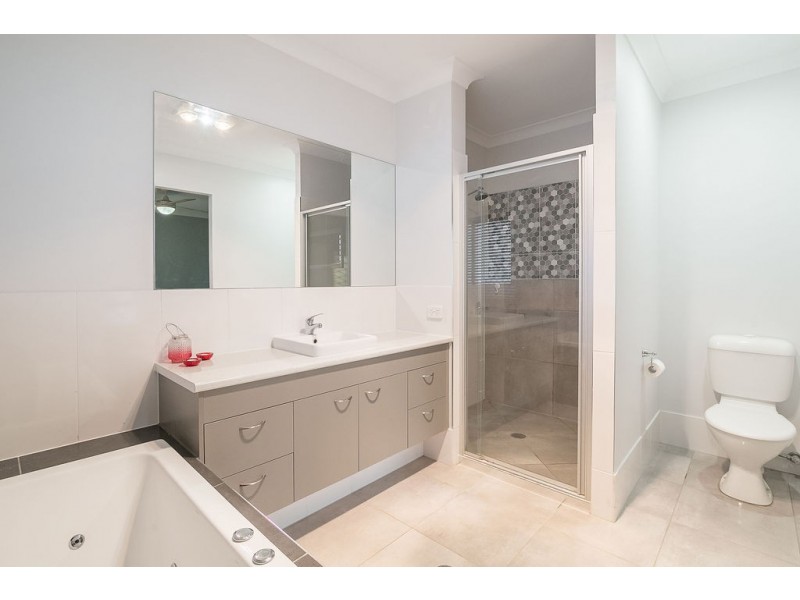 31 Brother Ted Magee Drive, Collingwood Park QLD 4301