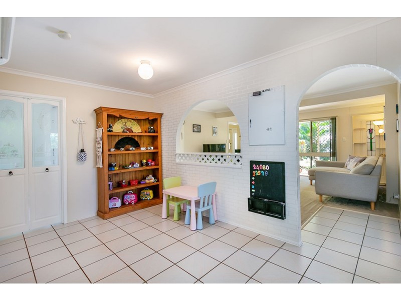 4 PAUL TULLY AVENUE, Collingwood Park QLD 4301