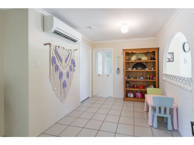 4 PAUL TULLY AVENUE, Collingwood Park QLD 4301