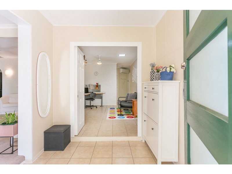 4 PAUL TULLY AVENUE, Collingwood Park QLD 4301