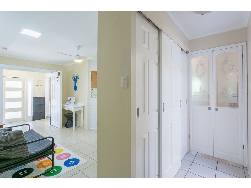 4 PAUL TULLY AVENUE, Collingwood Park QLD 4301