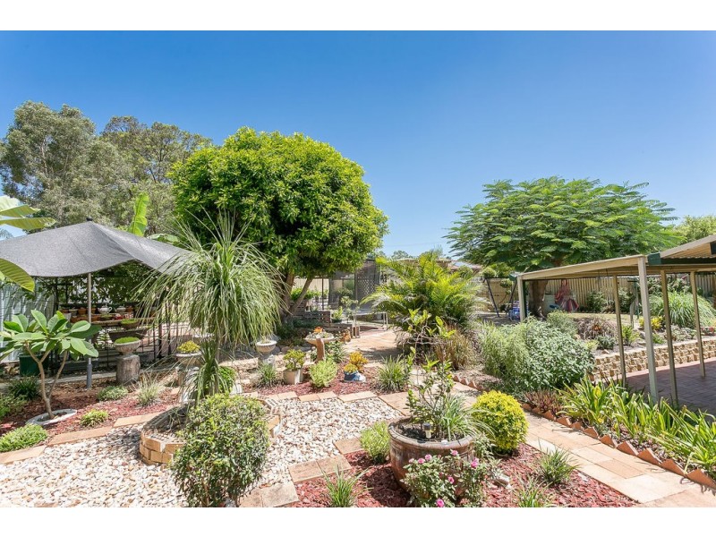 4 PAUL TULLY AVENUE, Collingwood Park QLD 4301
