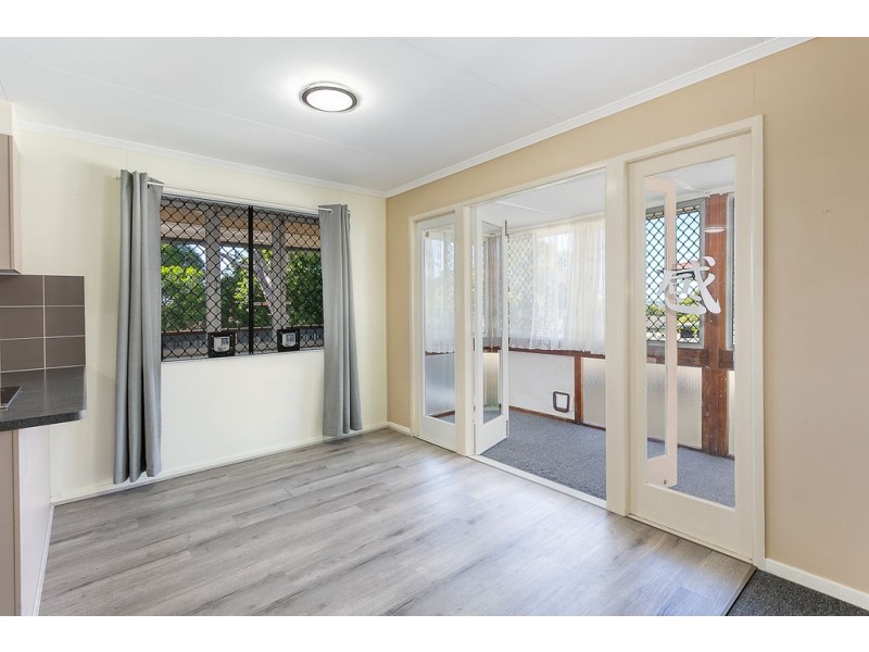 94 Old Ipswich Road, Riverview QLD 4303