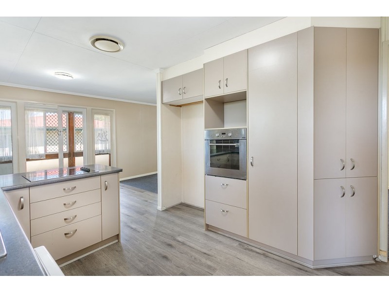 94 Old Ipswich Road, Riverview QLD 4303