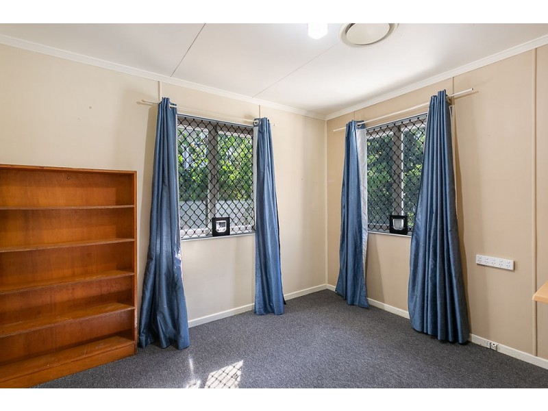 94 Old Ipswich Road, Riverview QLD 4303