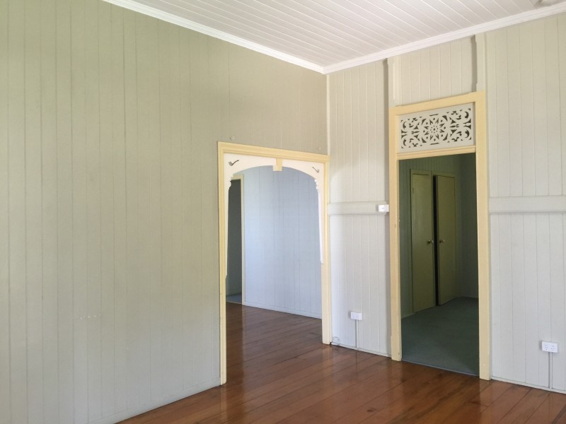 14 Campbell Street, Woodend QLD 4305