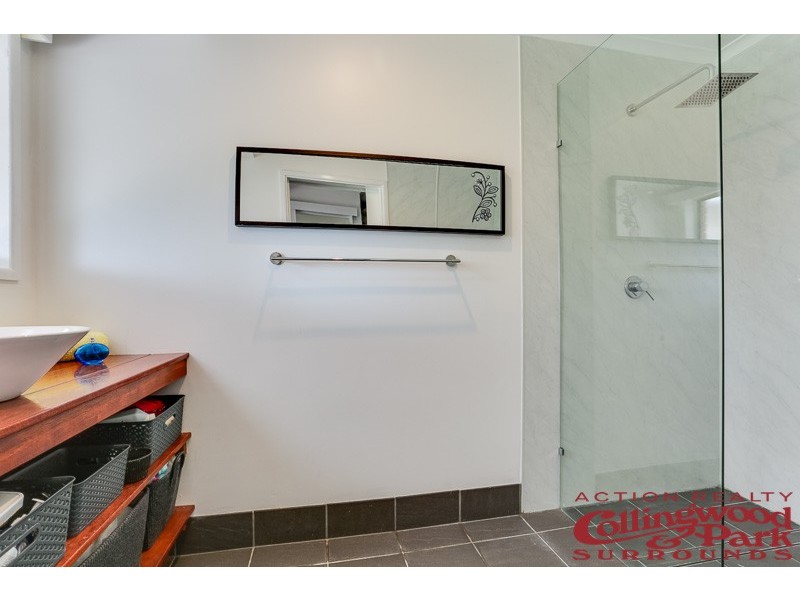 8 Fisher Street, Collingwood Park QLD 4301