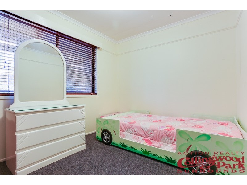 8 Fisher Street, Collingwood Park QLD 4301