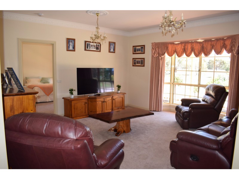 427 Ervins Road, Pyramid Hill VIC 3575