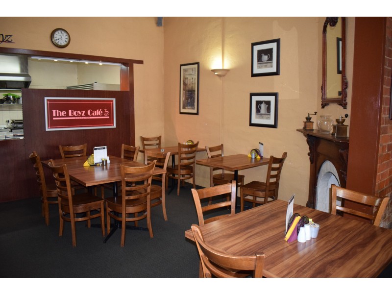 27 High Street, Charlton VIC 3525