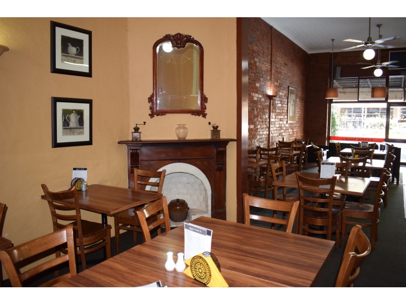 27 High Street, Charlton VIC 3525