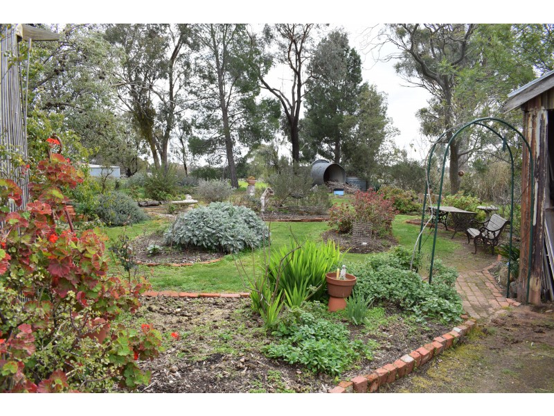 4 Eucy Road, Korong Vale VIC 3520