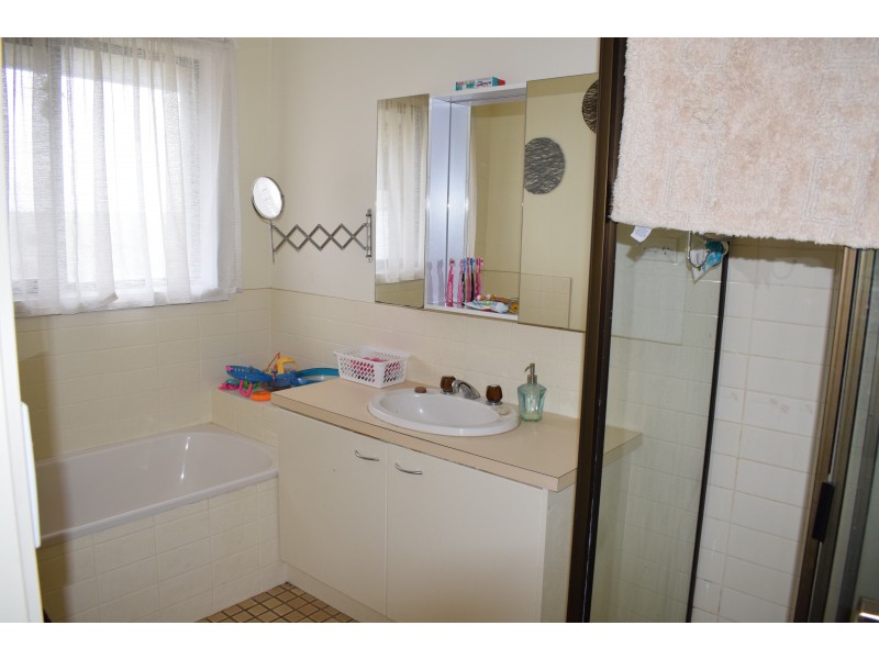 15 Oneil Street, Pyramid Hill VIC 3575