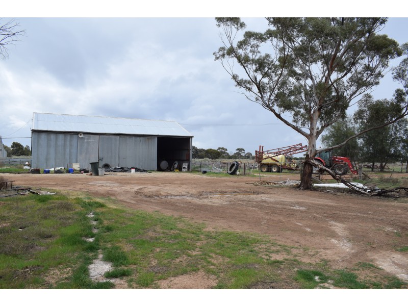 15 Oneil Street, Pyramid Hill VIC 3575