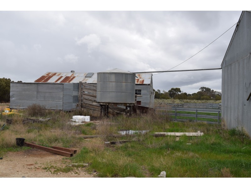 15 Oneil Street, Pyramid Hill VIC 3575