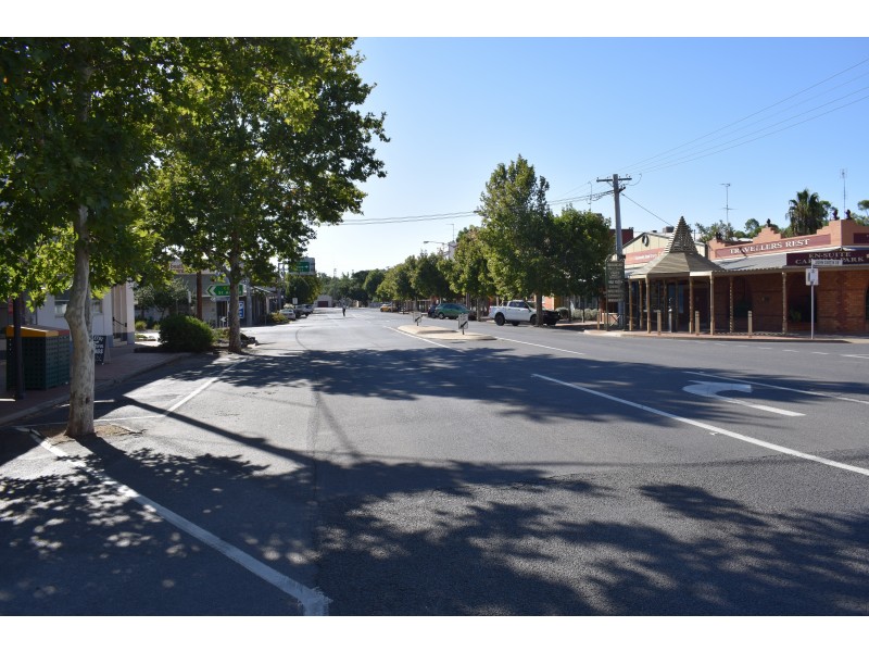 56 – 60 High Street, Charlton VIC 3525