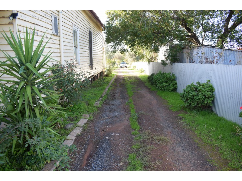 48 Mildura Way, Charlton VIC 3525