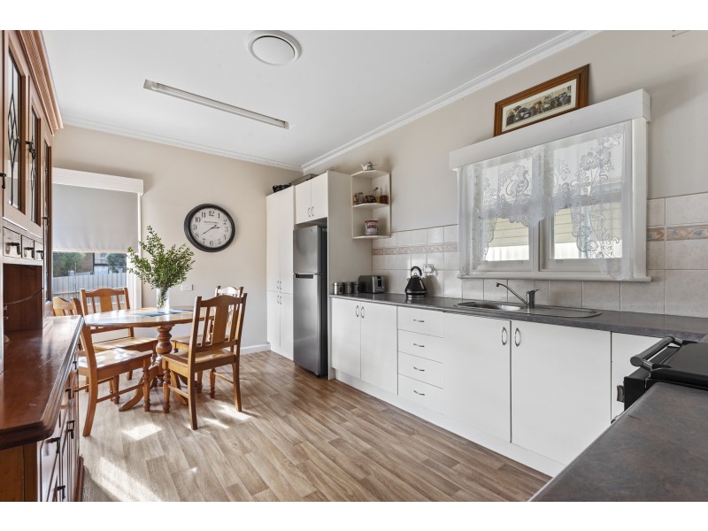 60 Specimen Hill Road, Golden Square VIC 3555