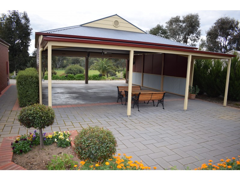 517 Crusoe Road, Lockwood South VIC 3551