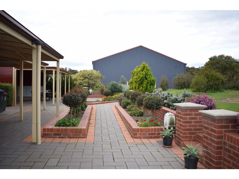 517 Crusoe Road, Lockwood South VIC 3551