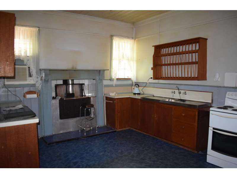 39 Heales Street, Inglewood VIC 3517