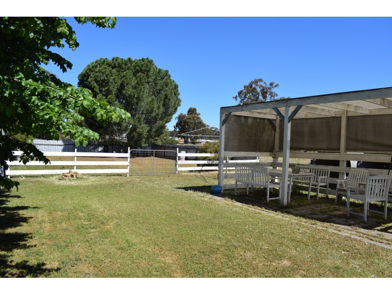 39 Heales Street, Inglewood VIC 3517