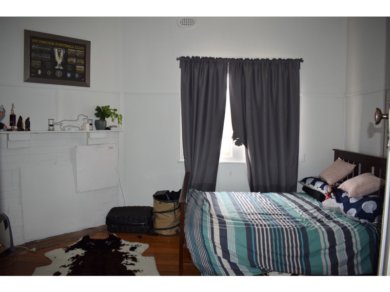 18 Brooke Street, Inglewood VIC 3517