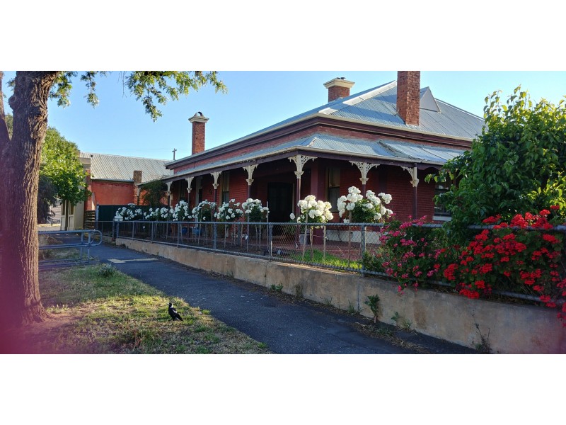 28 High Street, Wedderburn VIC 3518