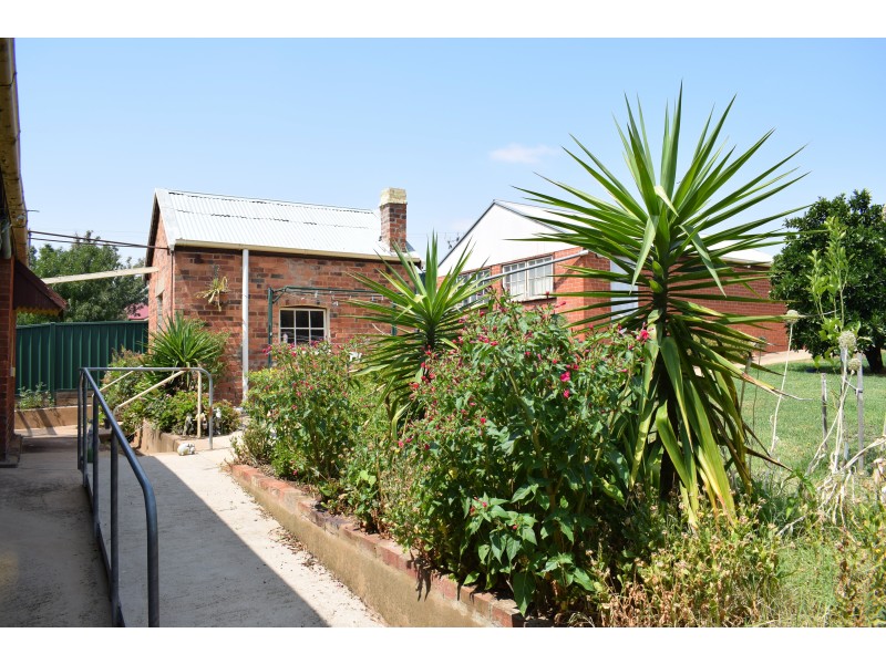 28 High Street, Wedderburn VIC 3518