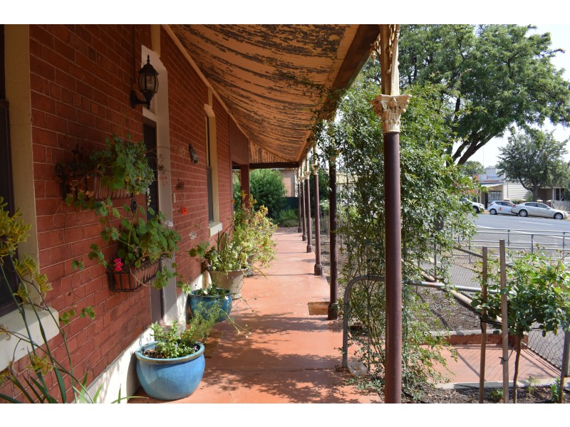 28 High Street, Wedderburn VIC 3518