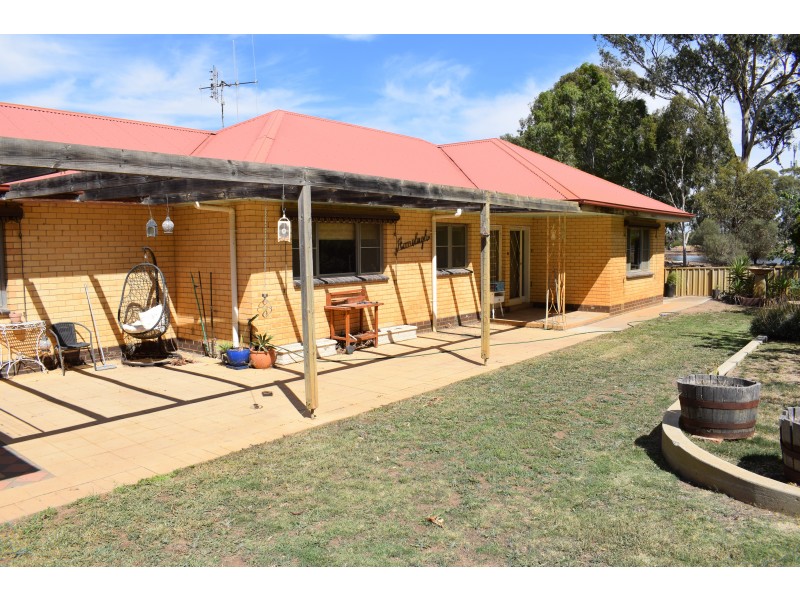 2 McCombs Road, Lockwood VIC 3551